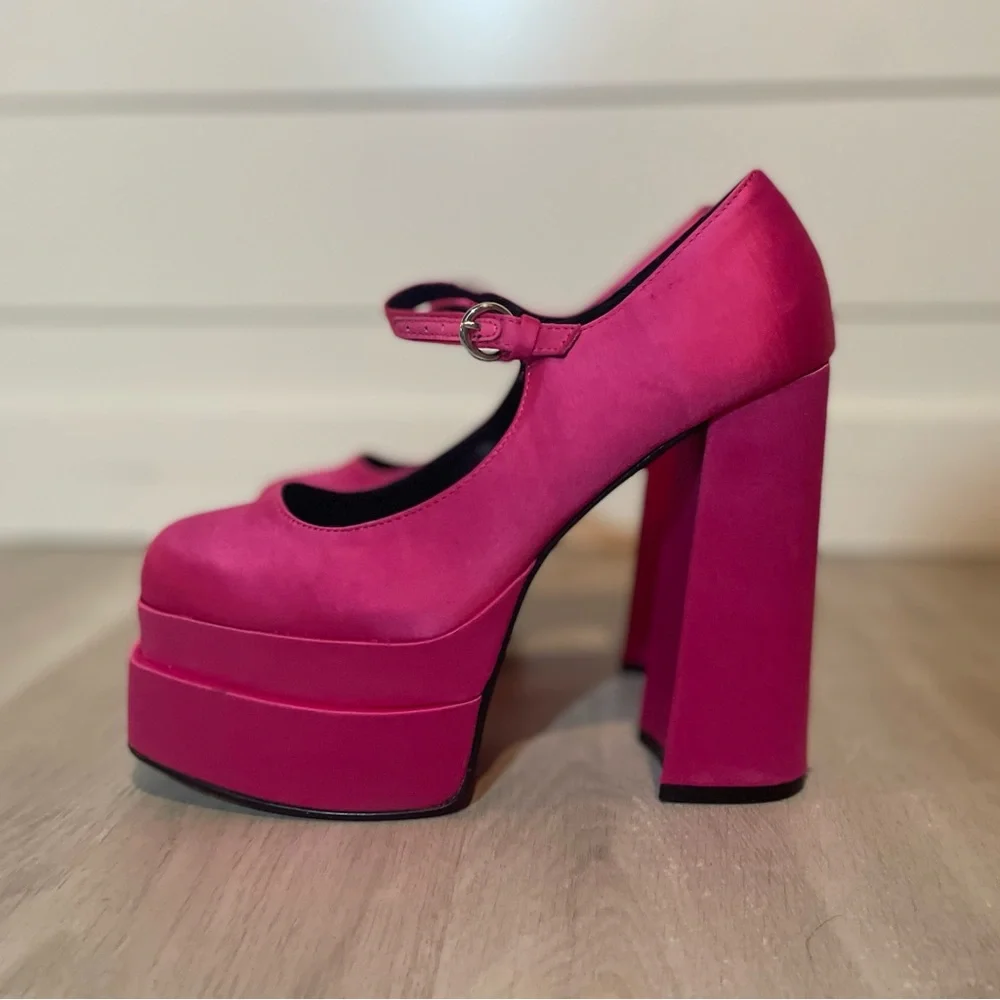 SOLD Call it spring pink platform heels - Picture 2 of 13